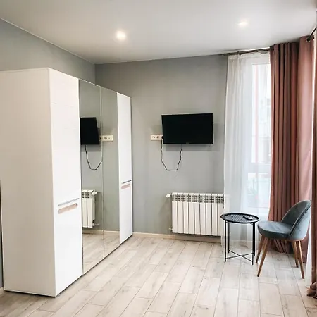Apartments Domovik Стильна Квартира, Миру 11 C Кв 2 Mukacheve Exterior photo