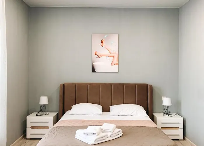 Apartments Domovik Стильна Квартира, Миру 11 C Кв 2